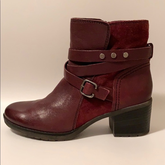 Naturalizer | Ringer Leather Buckle Boots 9.5Narrow - Picture 2 of 13